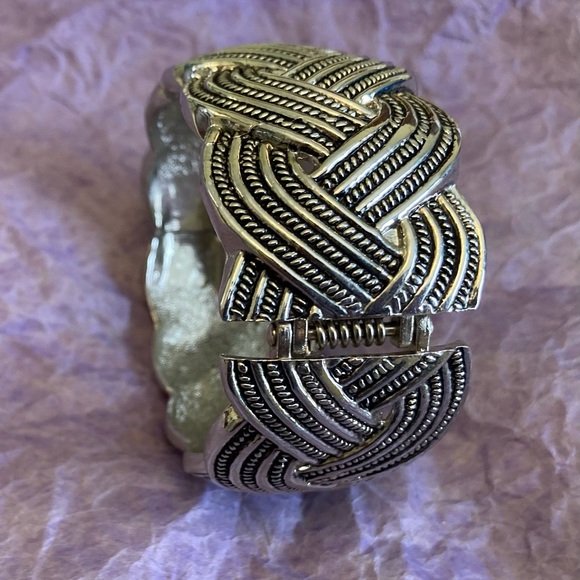 Clasp bracelet - Picture 4 of 4